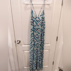 Old Navy tribal print light weight maxi dress size medium